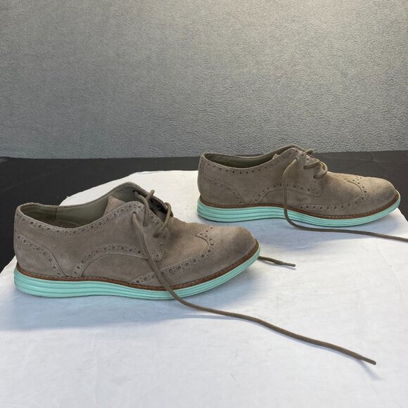 Women Cole Haan D39956 Tan Brown Suede Derby Wingtip Lunargrand shoe 7.5 B Oxfor - Picture 1 of 11